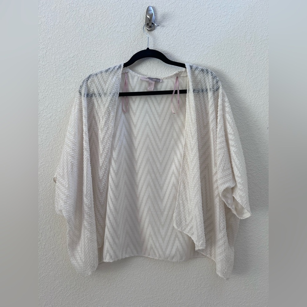 Forever 21 Cream Shawl Wrap Size S